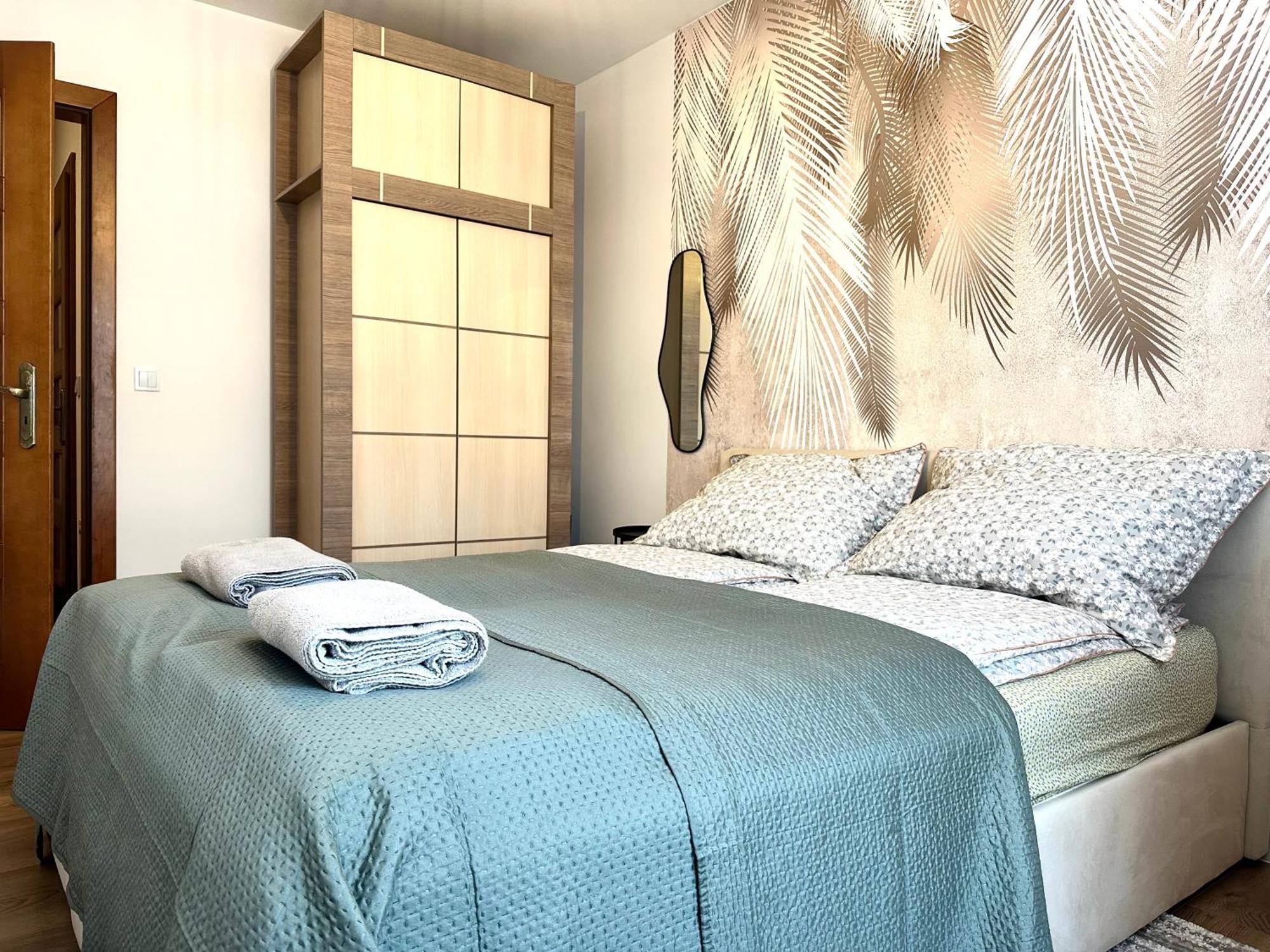 Nyska - Self Check-in 20h - Parking & Lift Apartment