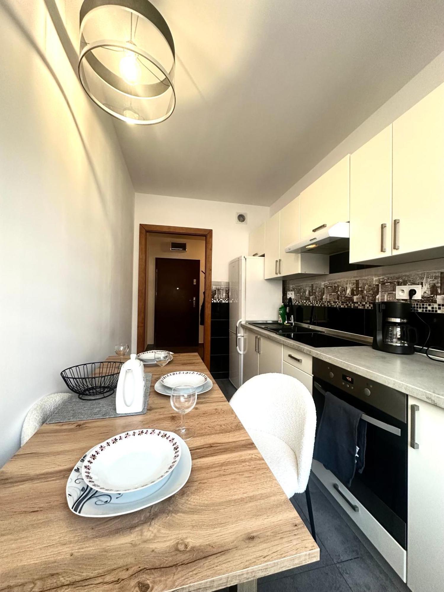 Apartment Nyska - Self Check-in 20h - Parking & Lift *